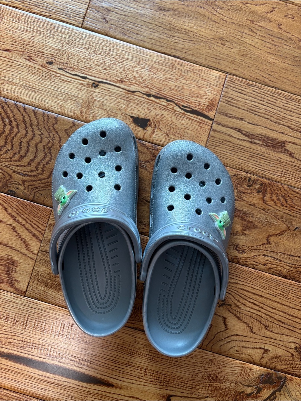 CROCS Disney Parks Grogu (baby yoda) Classic Clog - metallic silver